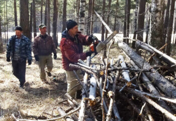 200413-1-00-firefighting-cleaning