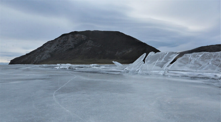 201202-1-00-first-ice-on-baikal