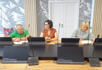 21-08-09-guest